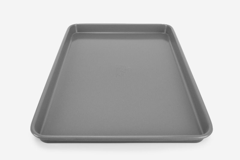 Crisper clearance oven tray